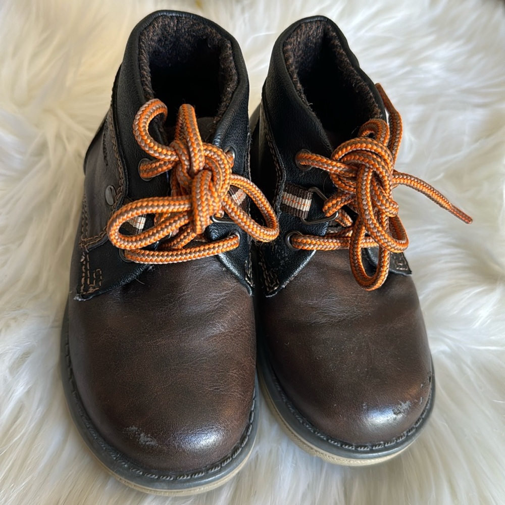 Eddie bauer kids boots size 7